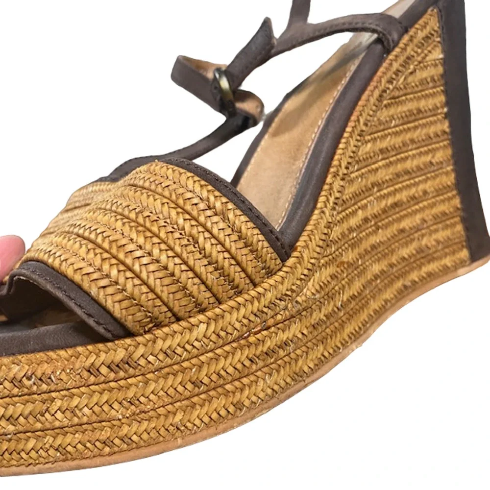 UGG Australia brand ugg